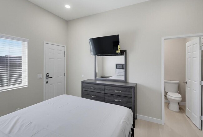 Building Photo - 7997 Montara Ave