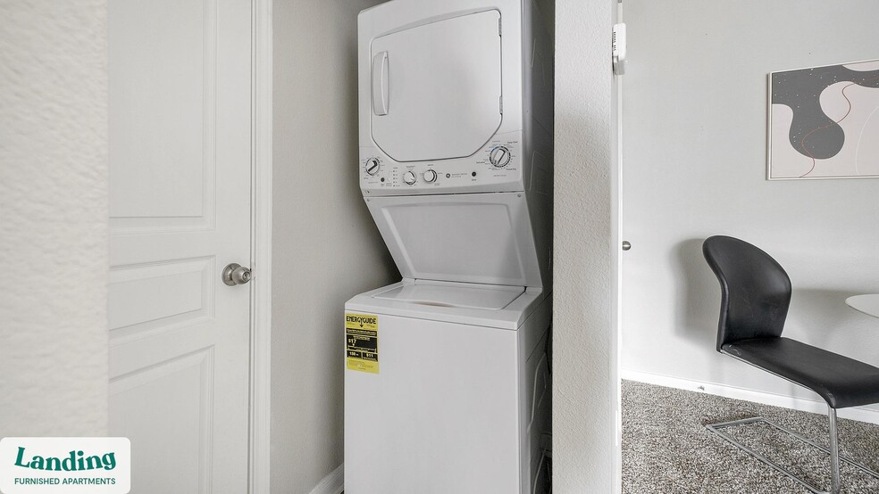 Building Photo - 2500 Woodland Park Dr