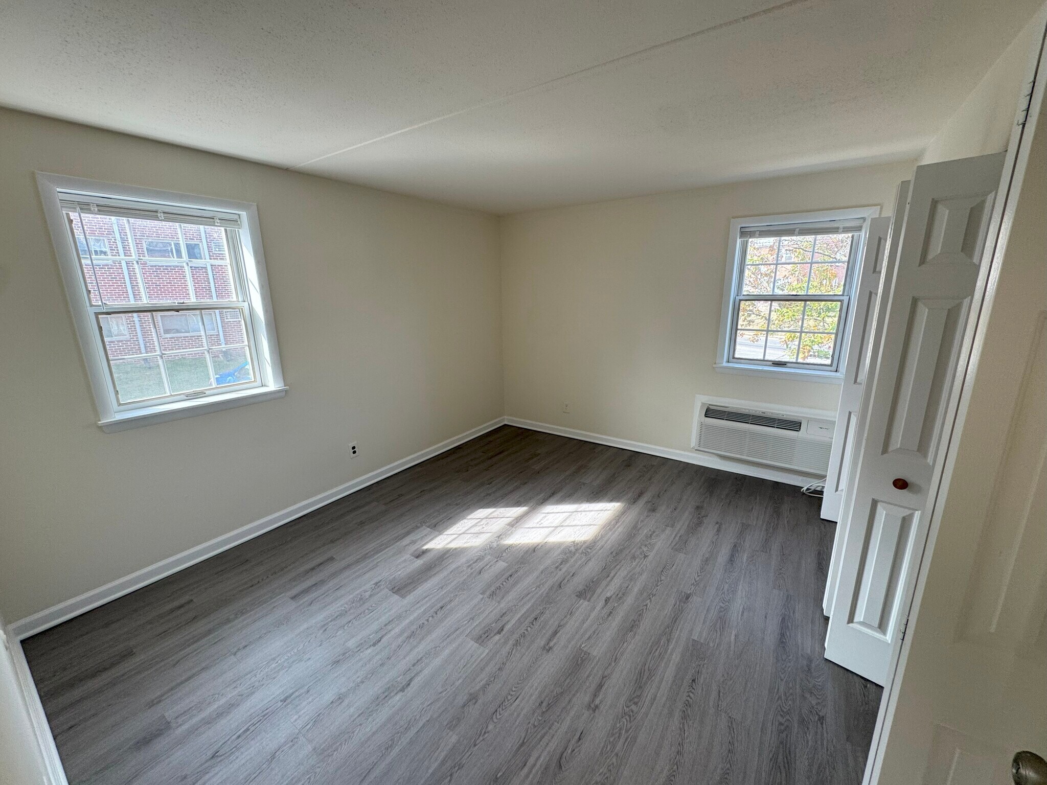 Bedroom - 2 S Swarthmore Ave