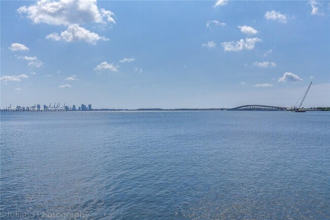 Building Photo - 2451 Brickell Ave