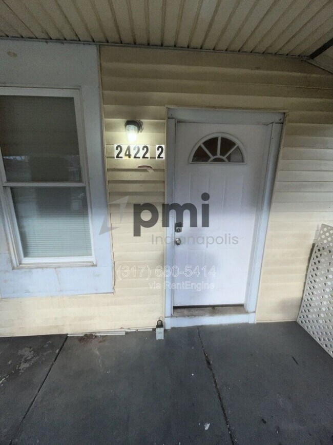 Building Photo - 2422 E Adams St