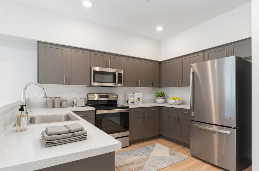 Interior Photo - Redband Apartments