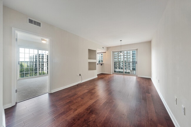 Building Photo - 199 14th St NE