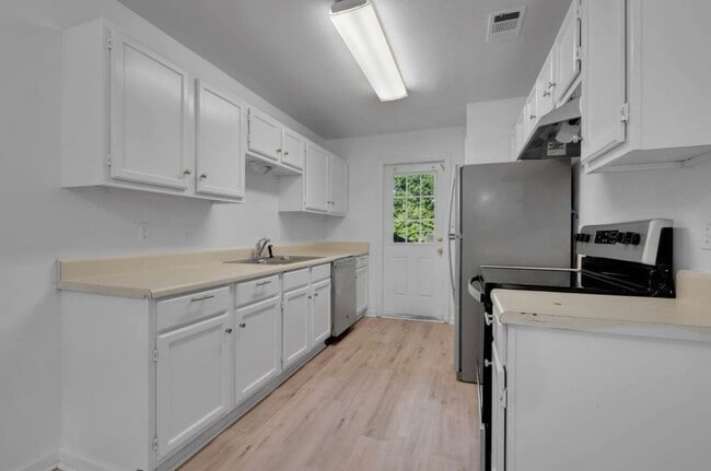 Building Photo - 1264 Ocala Rd
