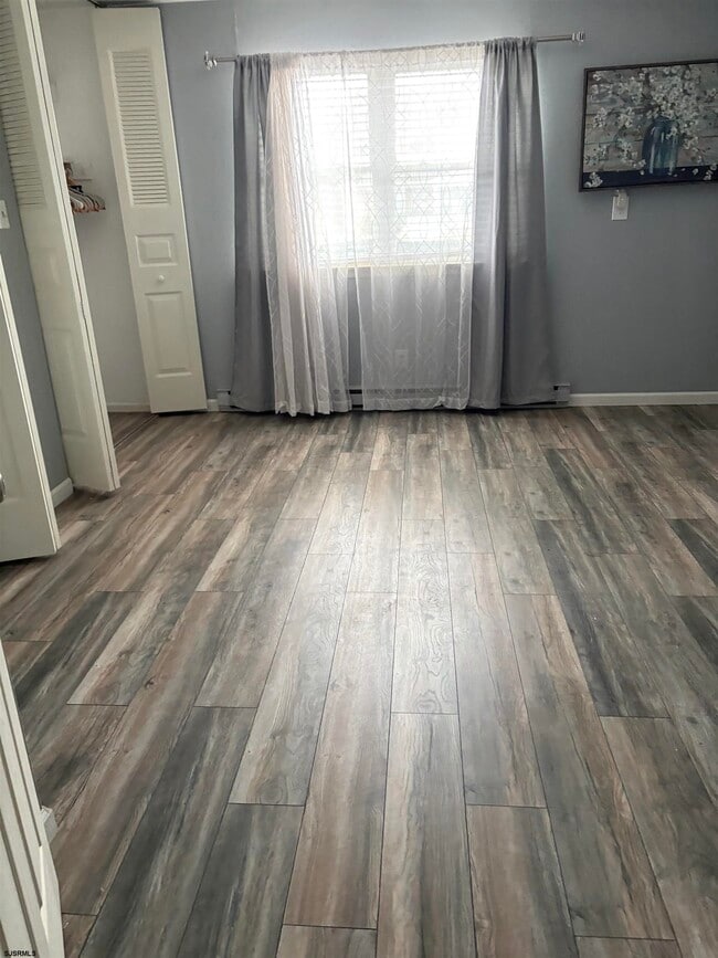 Building Photo - 59A Oxford Village