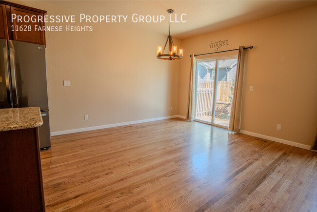 Building Photo - Beautiful 4 Bed 3 Bath Rental!