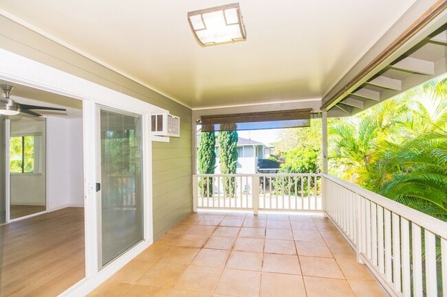 Building Photo - Beautiful 4 bedroom /2.5 bath in Royal Kunia