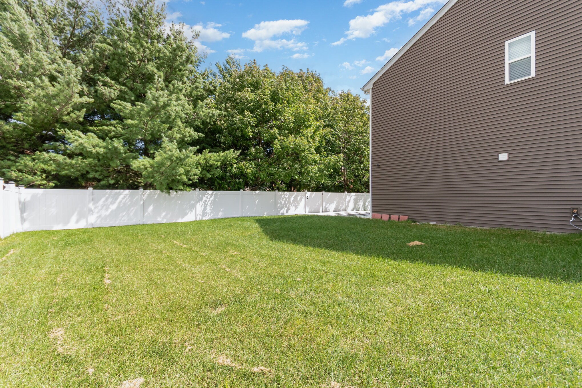 Building Photo - 2686 Seeley St