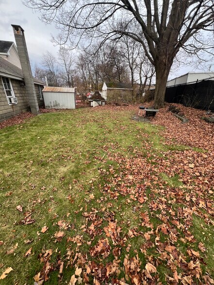 Building Photo - 45 Middle St