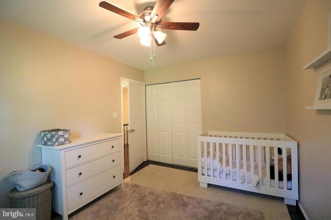 Building Photo - 748 Azalea Dr