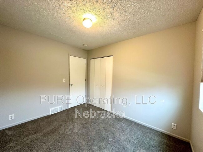 Building Photo - 5224 Bauman Ave