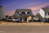 Building Photo - 221 Payton Dr