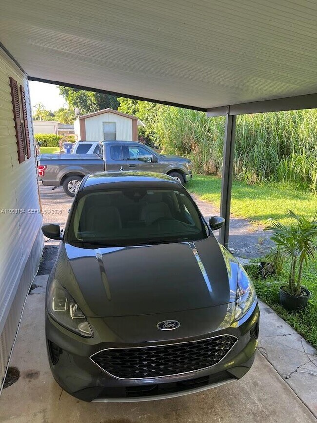 Building Photo - 35250 SW 177th Ct