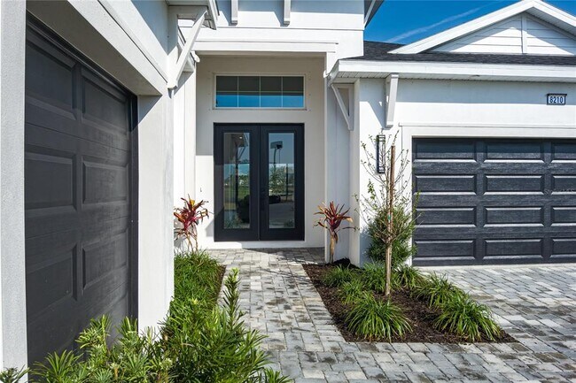 Building Photo - 8210 Golden Bch Ct