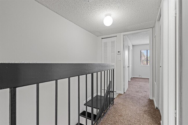 Building Photo - 319 NW 109th Ave