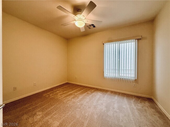 Building Photo - 2119 Gunnison Pl