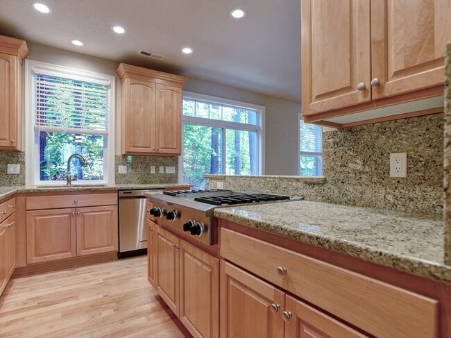 Building Photo - 4771 Auburn Ln