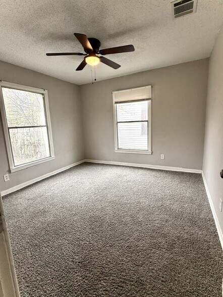 Building Photo - 3304 Daughtrey Ave