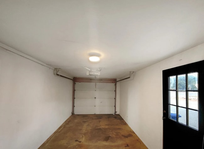 Building Photo - 11637 Copper Ave NE