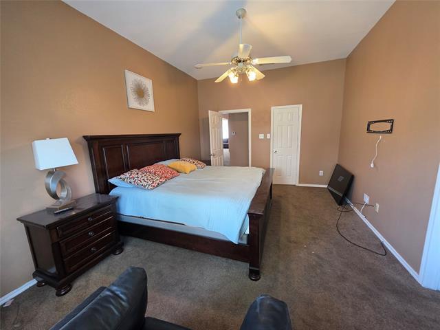 Building Photo - 5600 Creekhollow Dr