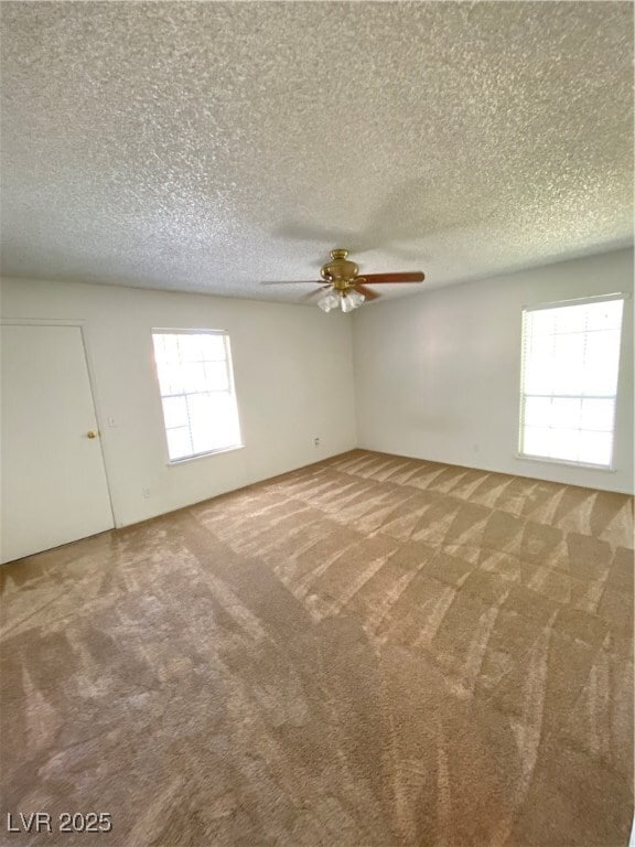 Building Photo - 3157 Pinehurst Dr