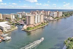 Building Photo - 1160 Hillsboro Mile