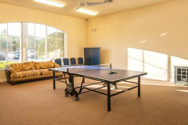 Building Photo - 6136 Santa Margarito Dr