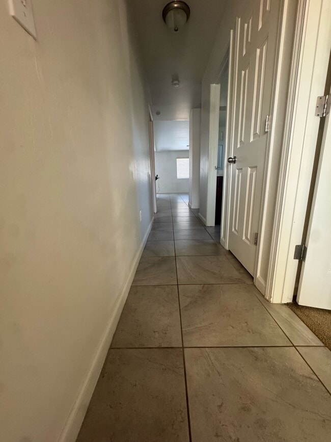 Building Photo - 5802 Ashintully Ave