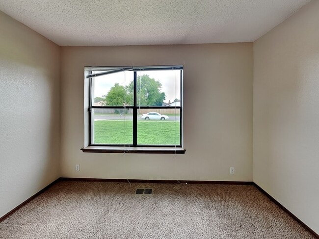 Building Photo - 2200 Sandy Creek Trail