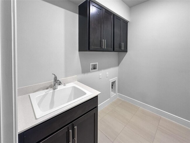 Building Photo - 15209 Willow Ridge Dr