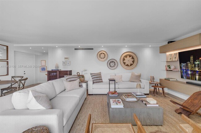 Building Photo - 609 Ocean Dr