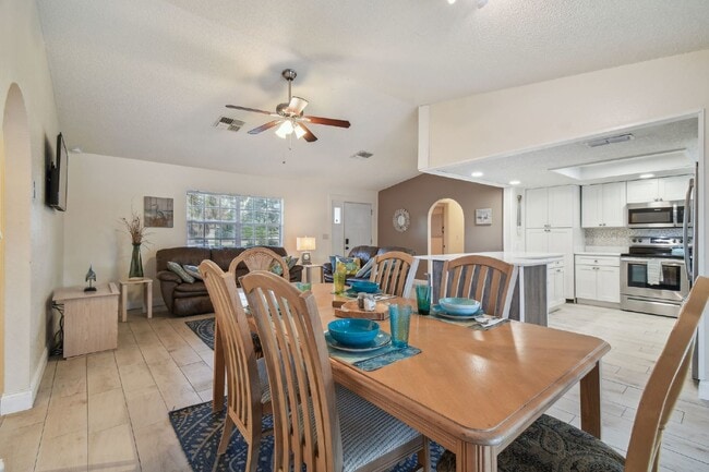 Building Photo - ***PRIVATE HEATED POOL*** Beautiful, Fully-Furnished 3-Bedroom Home Available April 1, 2026!   **...