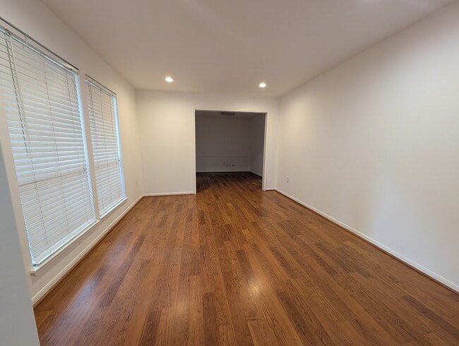Building Photo - 14106 Locke Ln