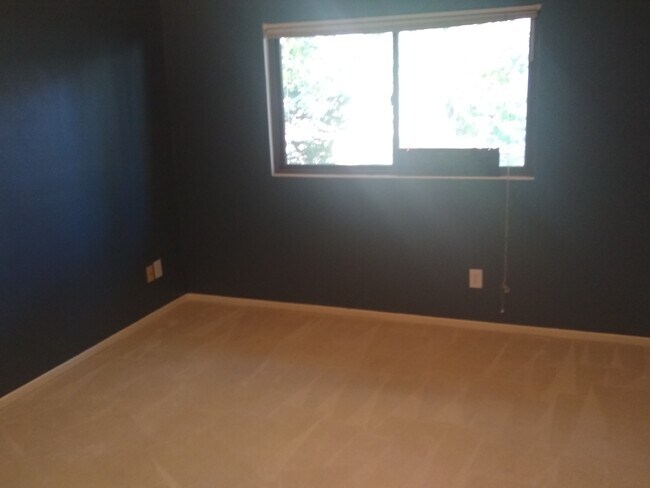 Master Bedroom - 7816 NE Loowit Loop