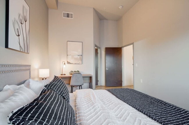 Building Photo - 2210 Remington Way