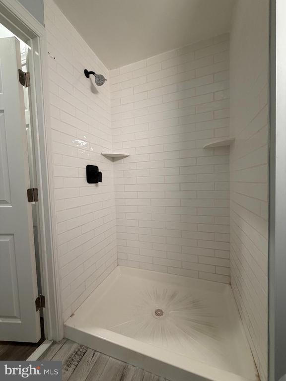 Building Photo - 1429 N Clayton St