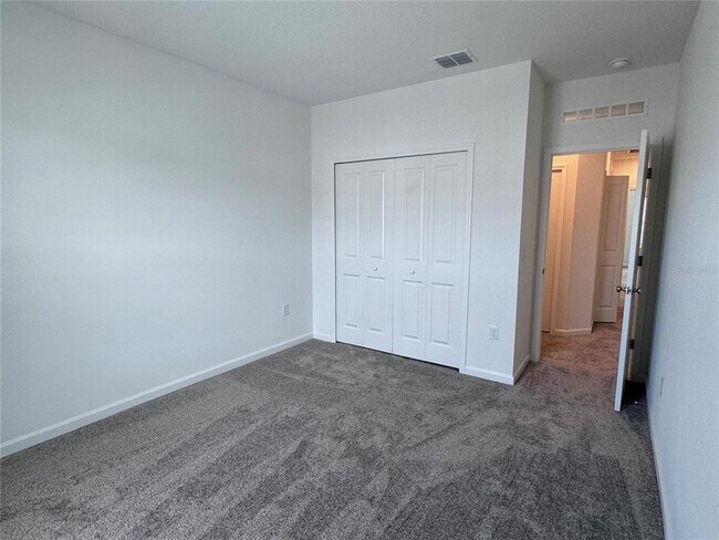 Building Photo - 2494 Skyline Lp