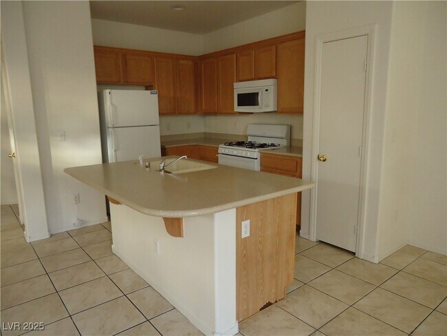 Building Photo - 9279 Sterling Hill Ave