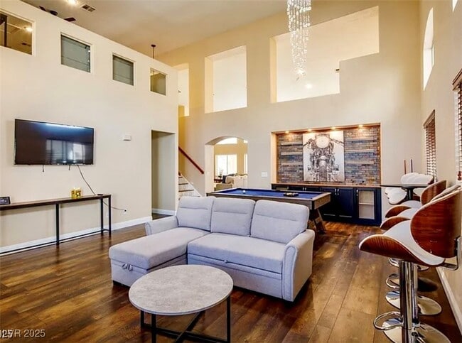 Building Photo - 7469 Thornsby Ct