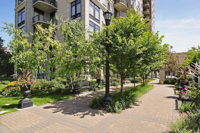 Building Photo - 500 E Grant St