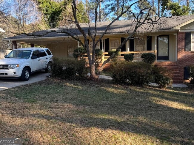 Building Photo - 501 Valleyview Dr