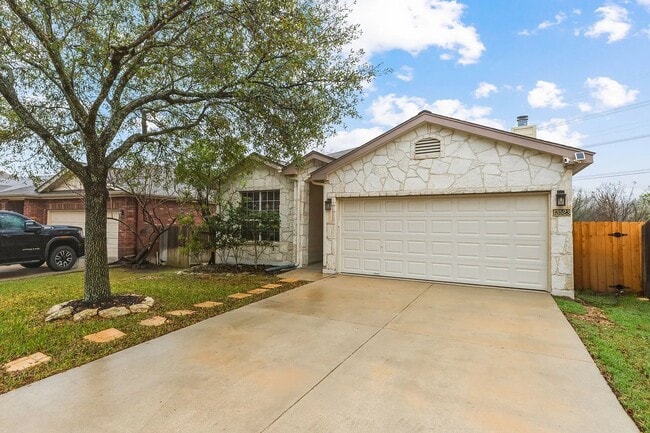 Building Photo - 13523 Topaz Lk