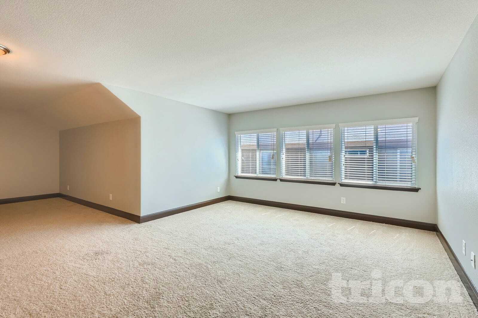 Building Photo - 12427 Loving Ml