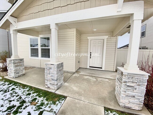 Building Photo - Beautiful Home in Quiet Neighborhood