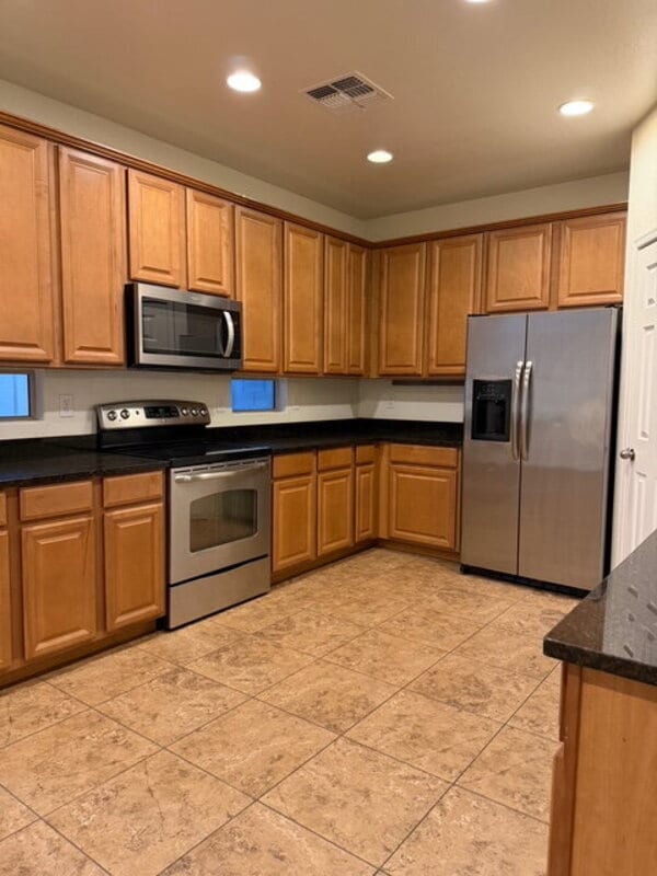 Building Photo - 2286 W Gold Dust Ave