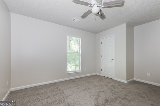 Building Photo - 4036 Angels Dr