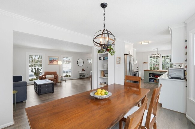 Building Photo - Updated 4BR Home with Finished Basement Minutes to Glenmont Metro!