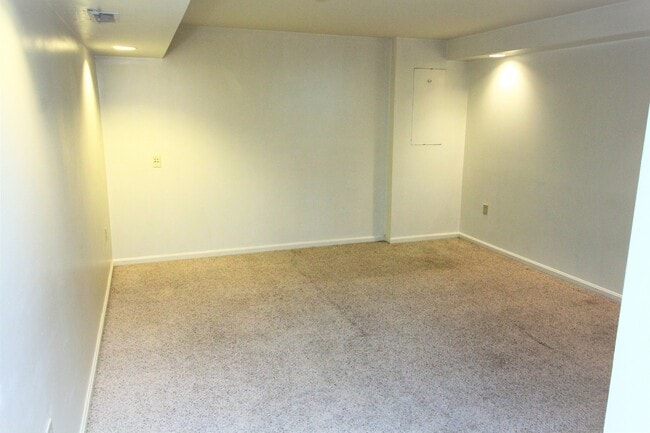 Building Photo - Beautiful 2bd/2ba Historic Butcher's Hill w/ CAC and W/D! --Available 7/15!