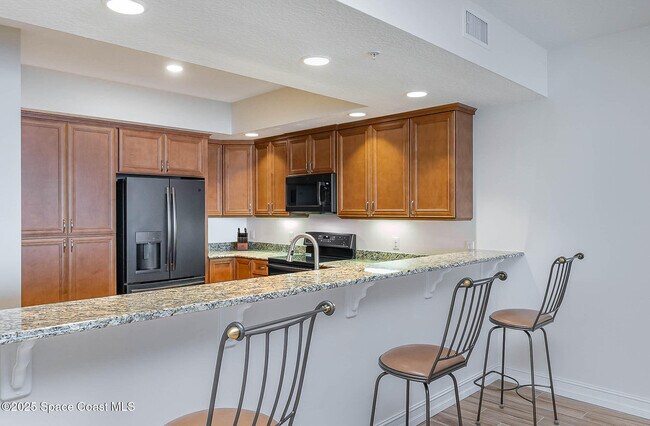 Building Photo - 1025 Jimmy Buffett Mem Hwy