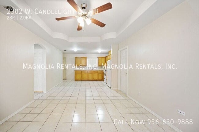 Building Photo - 2302 W Candlelight Ln
